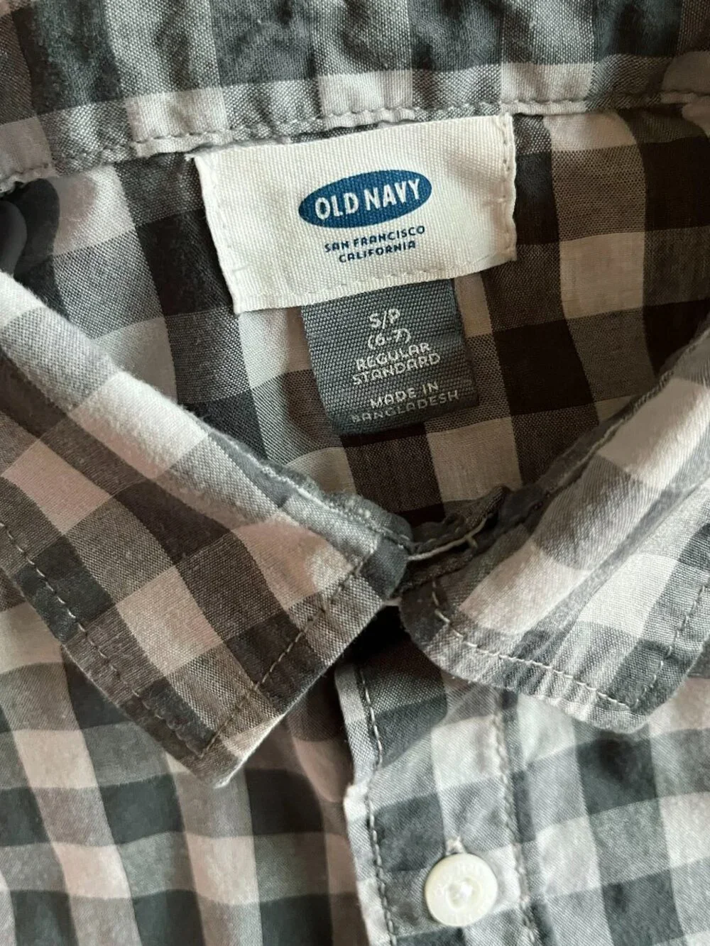 Old Navy gray check button-down shirt S 6-7